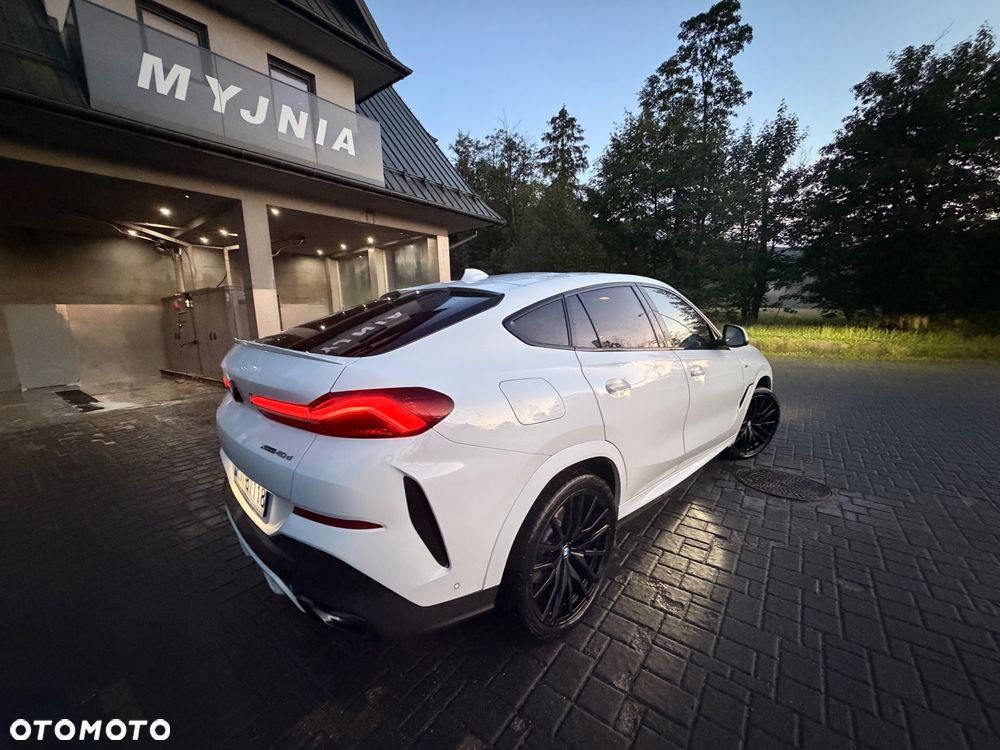 BMW X6 xDrive40d mHEV - 18