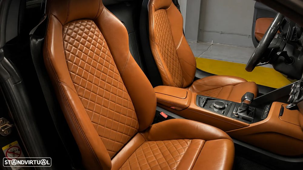 Audi R8 Spyder - 13