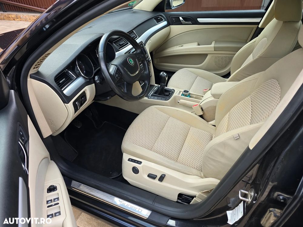 Skoda Superb 1.8 TSI Exclusive - 22