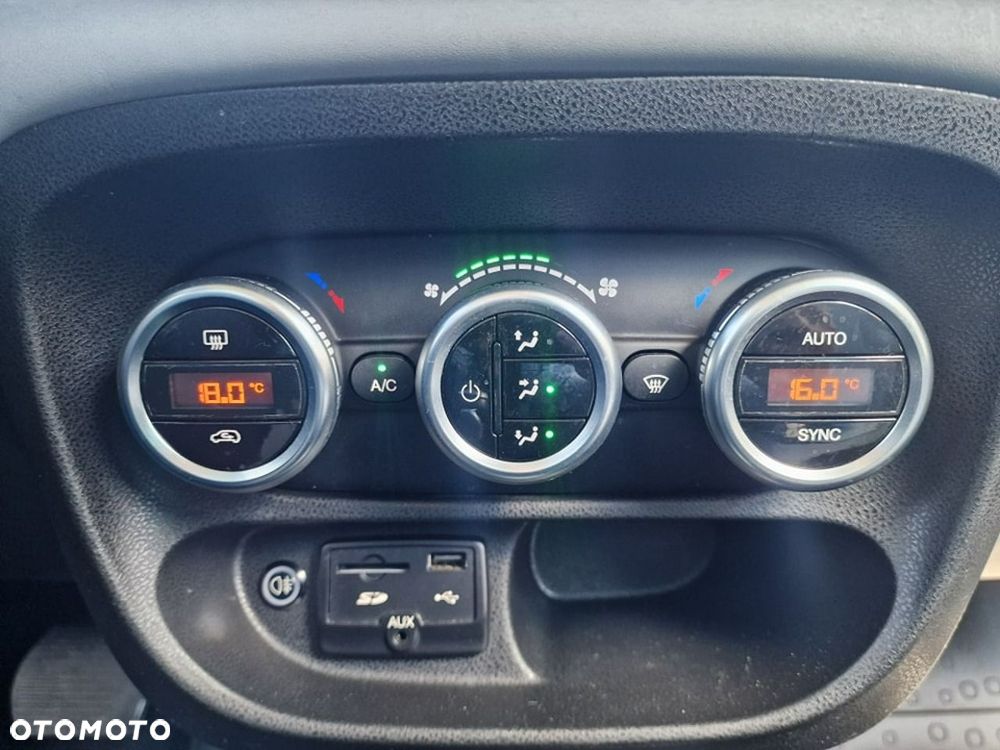 Fiat 500L - 24