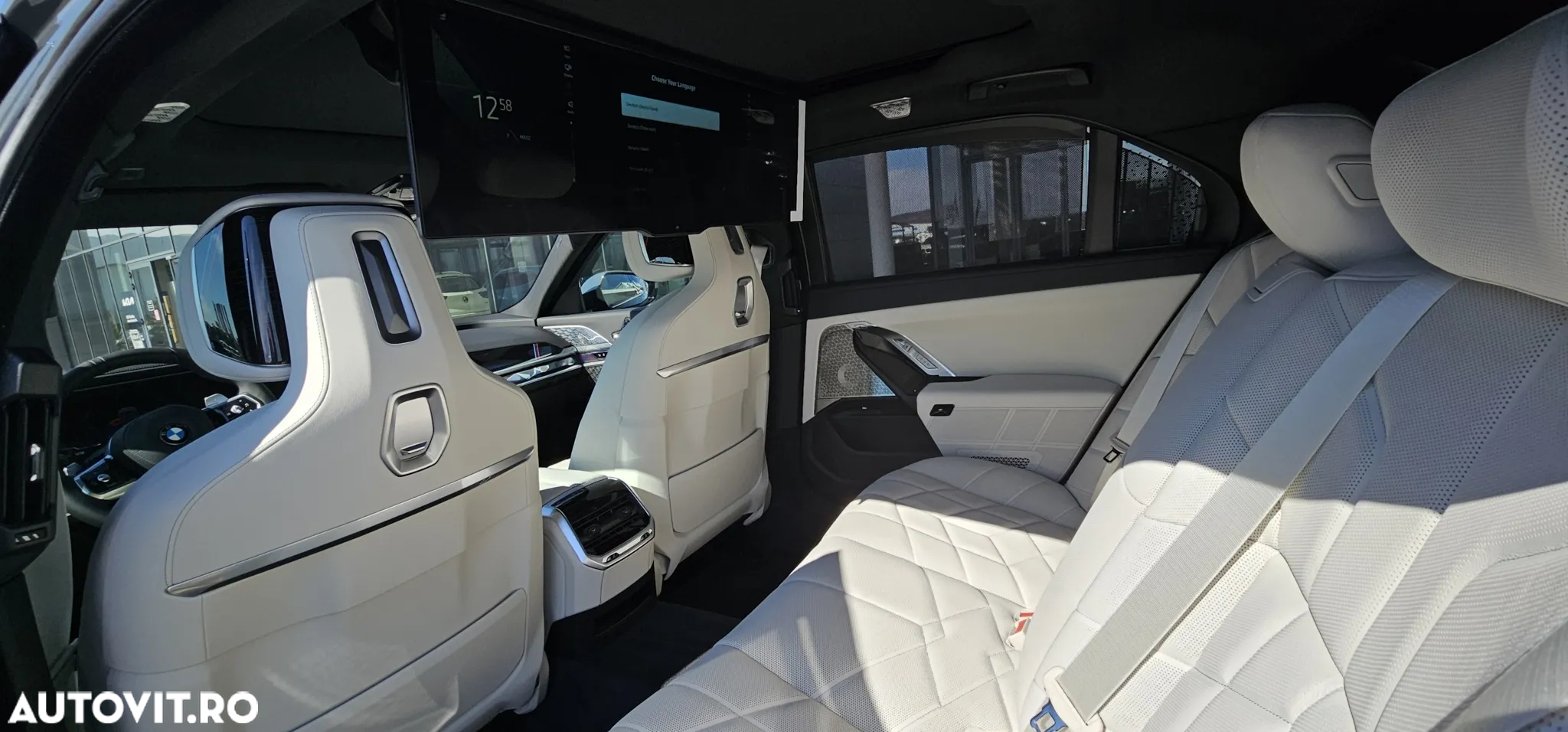BMW Seria 7 740d xDrive MHEV - 8