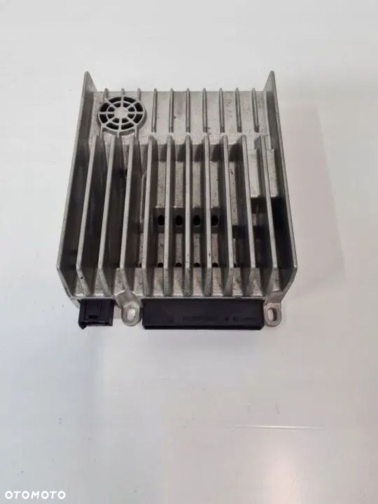 WZMACNIACZ HARMAN BECKER MERCEDES W212 W176 W218 A2129005213 - 3