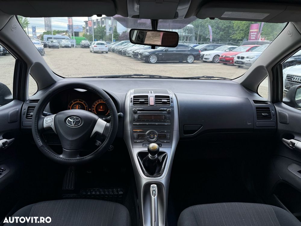 Toyota Auris - 5