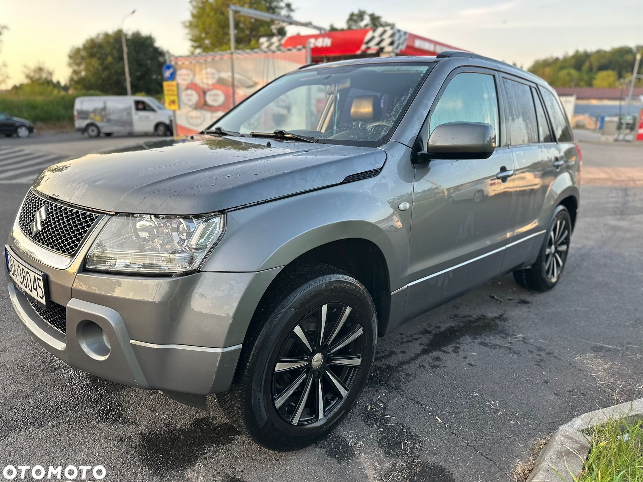 Suzuki Grand Vitara 2.0 - 1