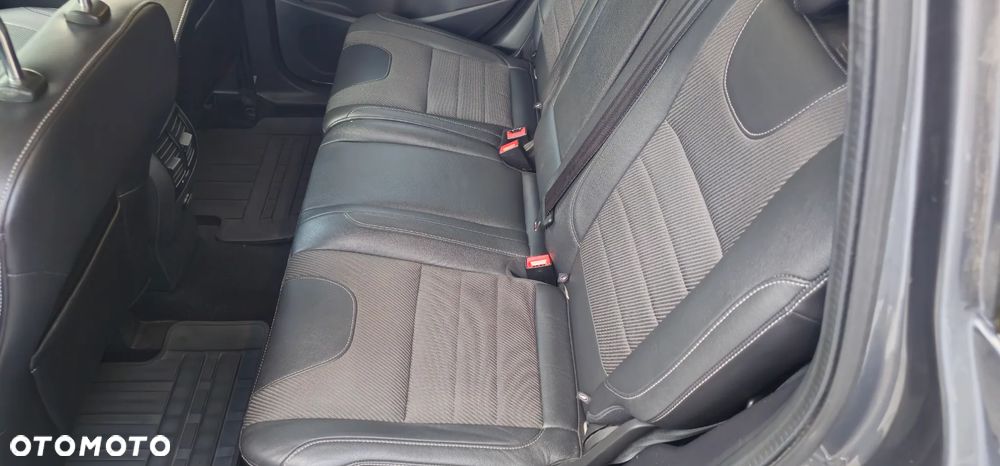 Ford Kuga 2.0 TDCi 2x4 Titanium - 7