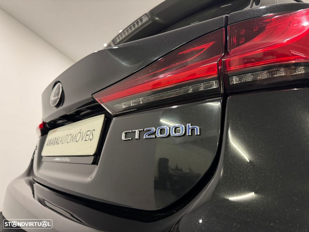 Lexus CT 200h Luxury - 23