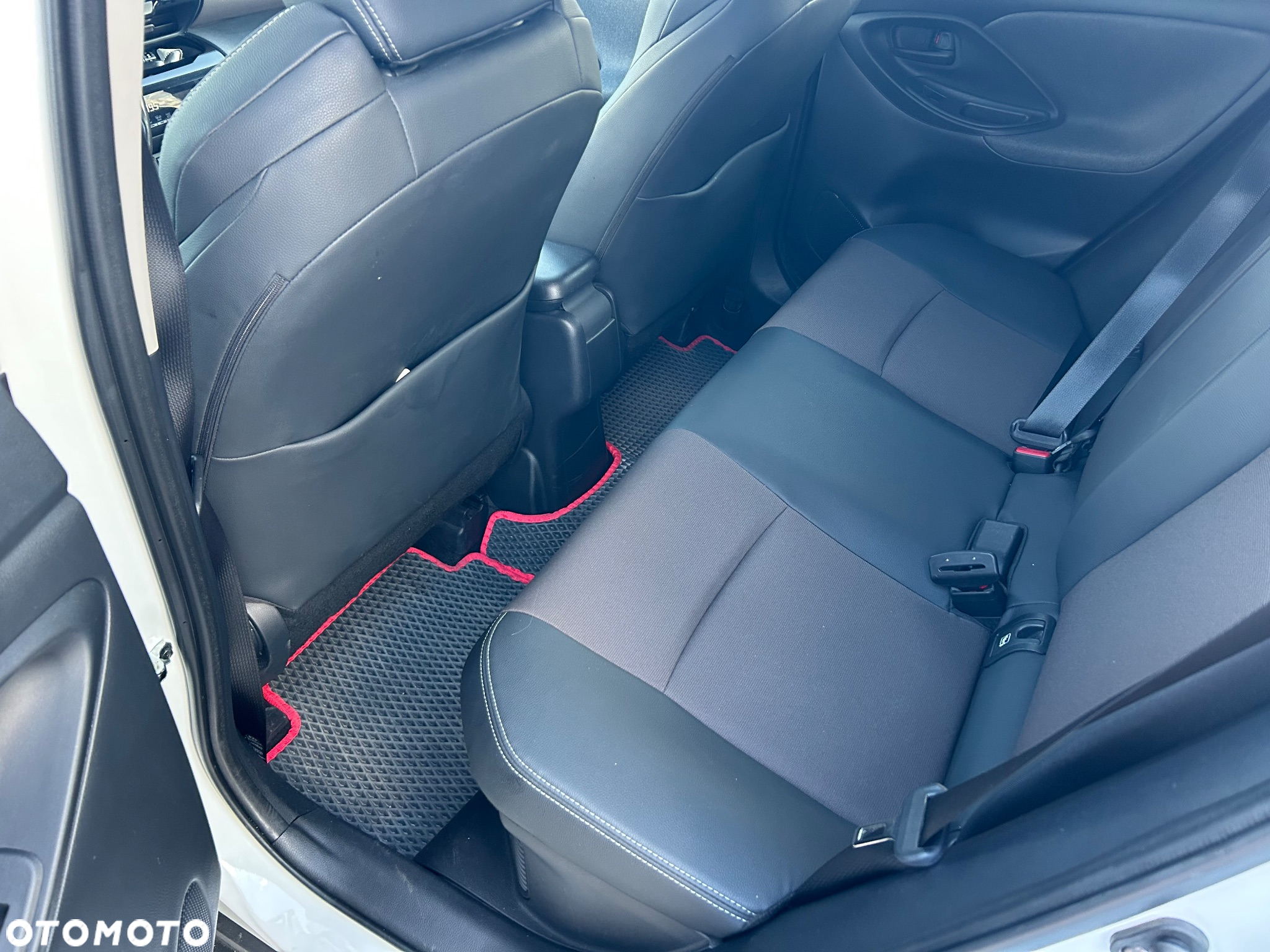Toyota Yaris Cross Hybrid 1.5 Executive 4x4 - 10