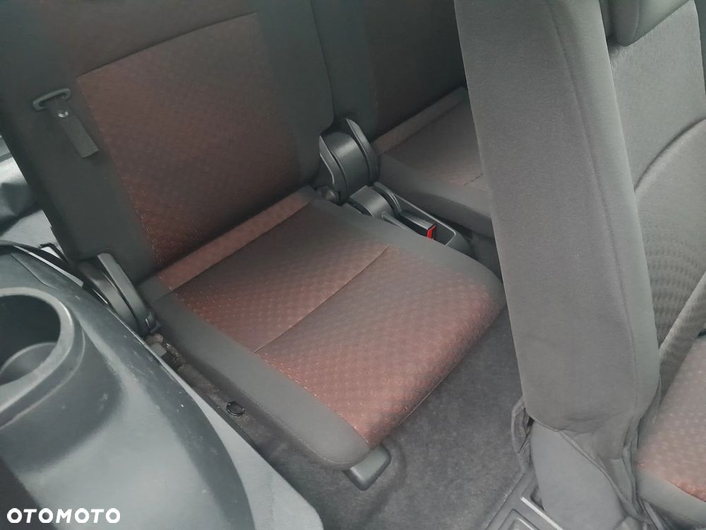 Toyota Verso 1.8 7-Sitzer Comfort - 21