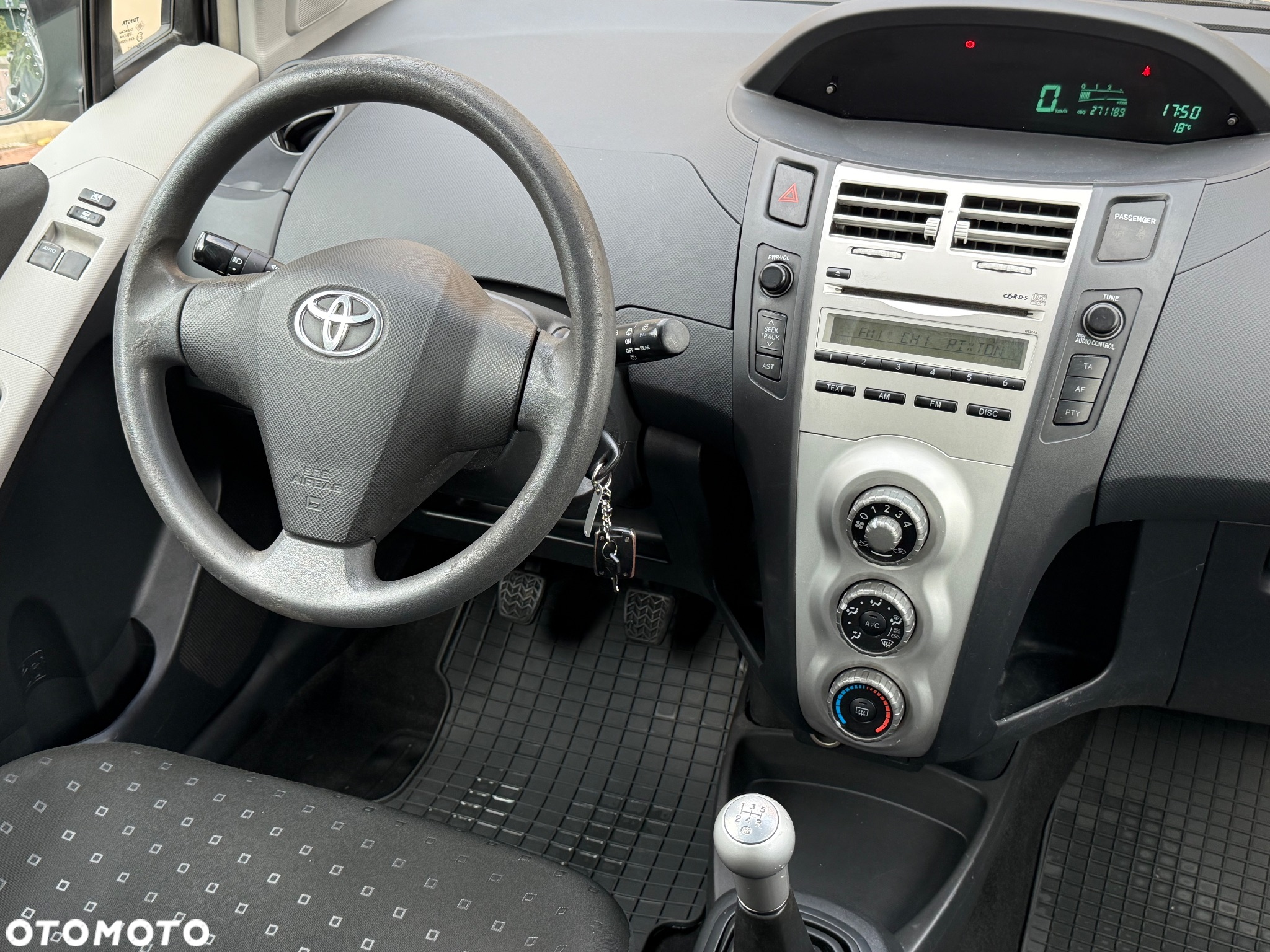 Toyota Yaris 1.3 Luna A/C - 25