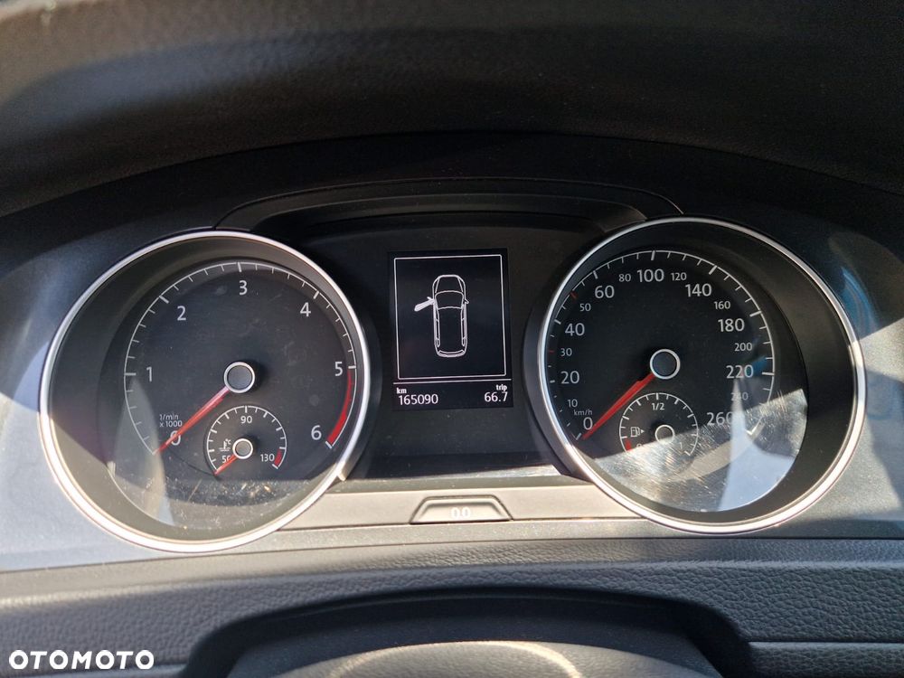 Volkswagen Golf - 18