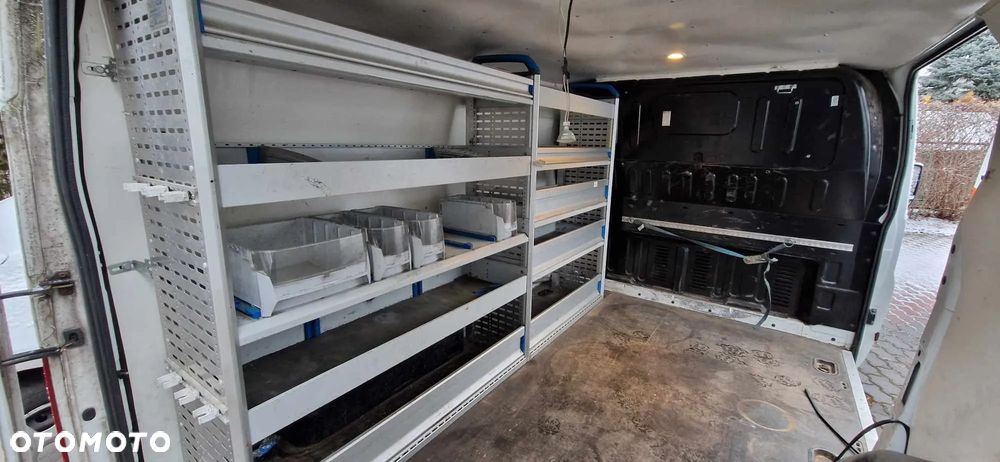 Zabudowa warsztatowa serwisowa - 2