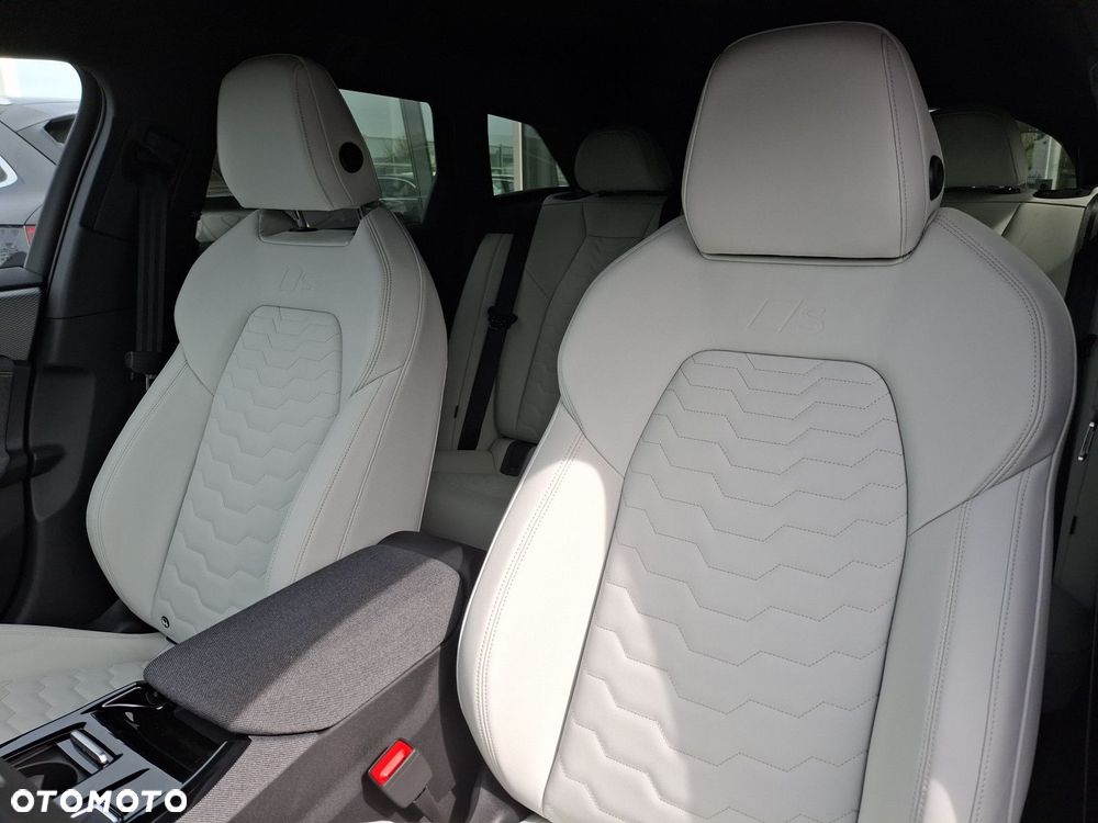 Audi A6 Sportback e-tron - 12