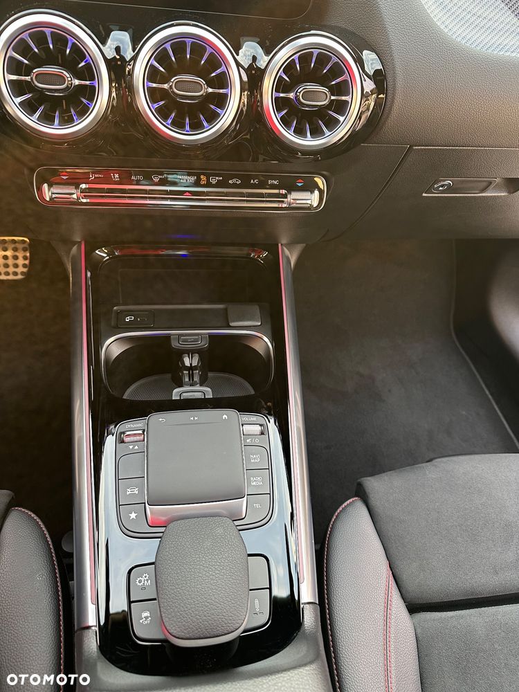 Mercedes-Benz GLA AMG 35 4Matic AMG Speedshift DCT 8G - 20