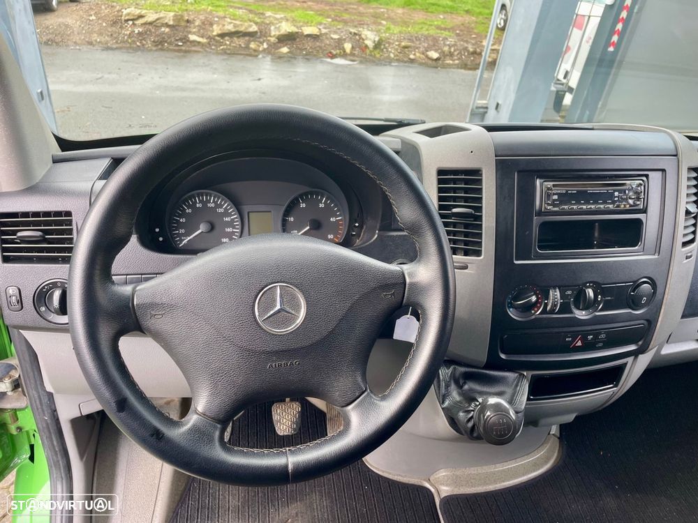 Mercedes-Benz Sprinter 210 CDI/32 - 11