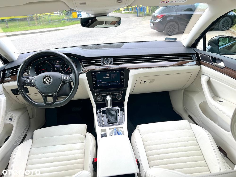 Volkswagen Passat 2.0 TDI BMT 4Mot Highline DSG - 10