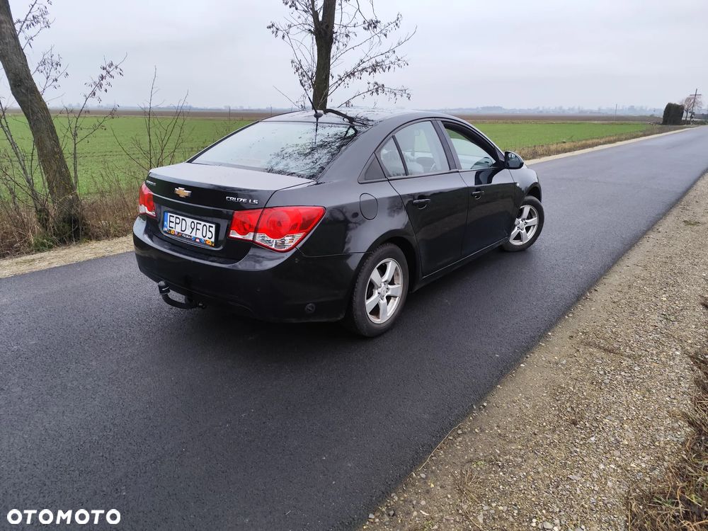Chevrolet Cruze 1.6 LT - 3