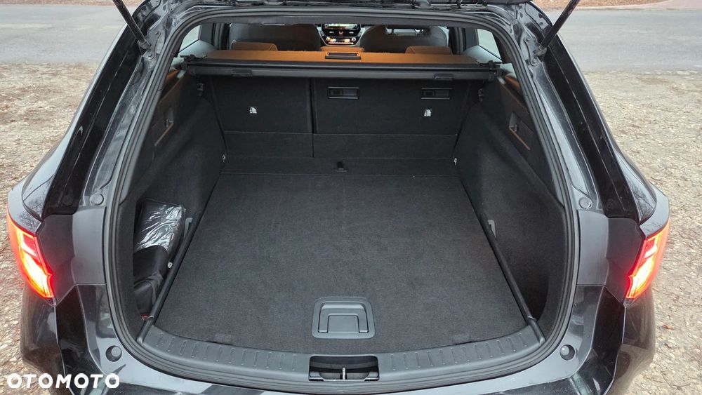 Toyota Corolla 1.8 Hybrid Comfort - 12