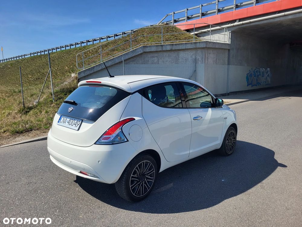 Lancia Ypsilon 1.2 8V Platinum S&S EU6 - 16
