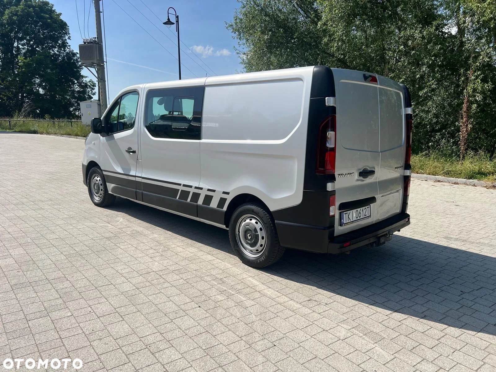 Renault Trafic L2H1 / 2.0 DCI / Brygadówka / 6 osób / - 18