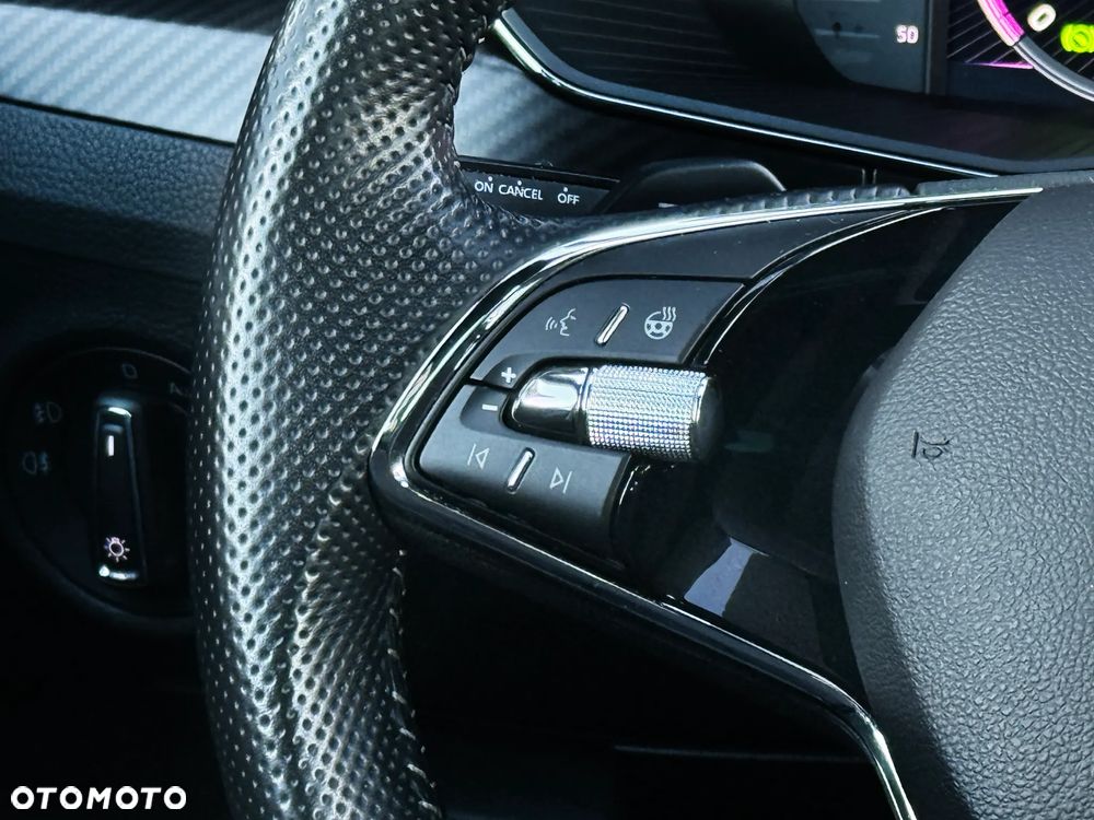 Skoda Superb 2.0 TDI SCR 4x4 Sportline DSG - 19