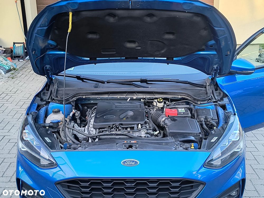 Ford Focus 1.5 EcoBoost ST-Line - 12