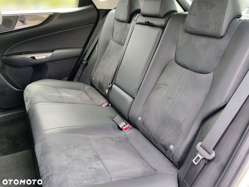 Lexus NX 350h Elegance 2WD - 16