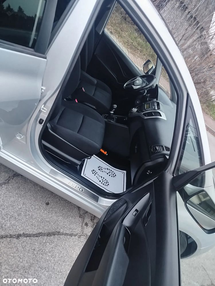 Hyundai ix20 1.4 blue YES Plus - 25