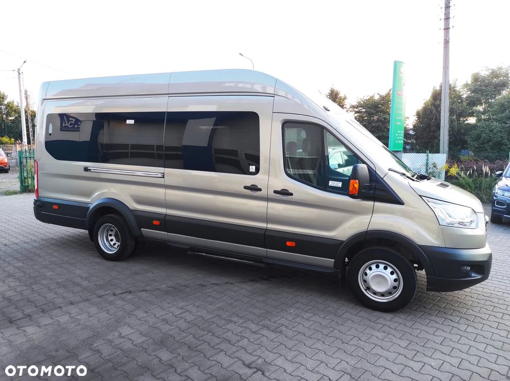 Ford Transit Autobus 18 osób 2.2 TDCI 155 KM 2017 r - 10