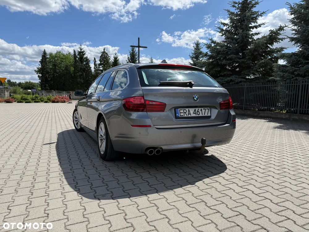BMW Seria 5 530d xDrive Luxury Line - 17
