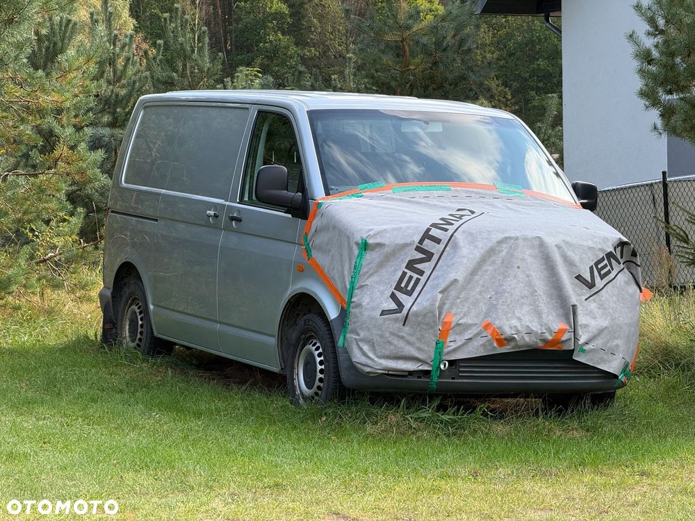 Volkswagen Transporter - 1