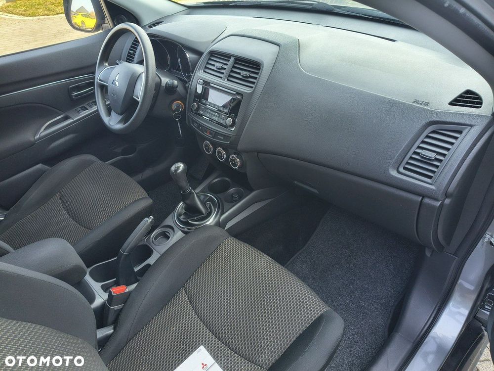 Mitsubishi ASX - 14