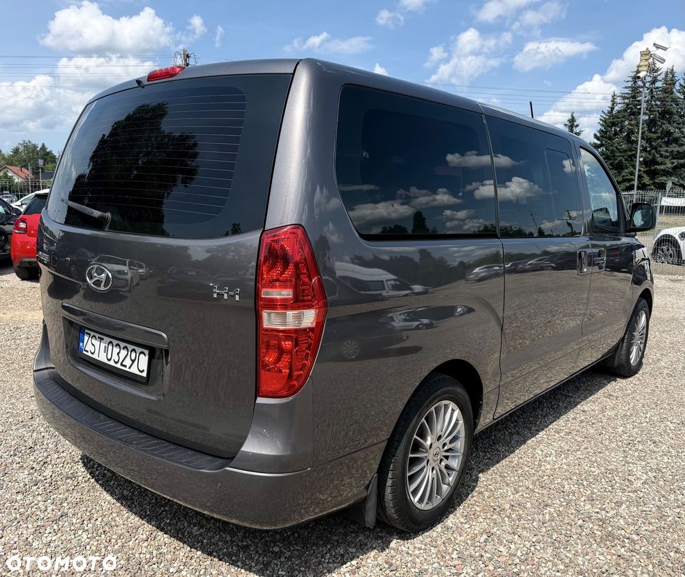 Hyundai H-1 Starex - 5