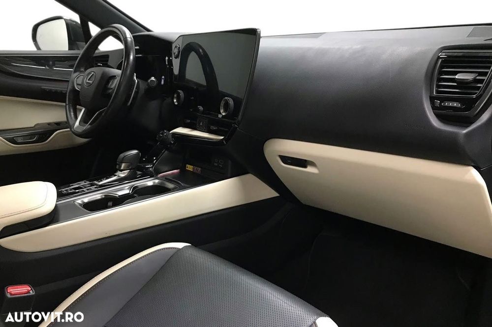 Lexus Seria NX 450h+ E-FOUR Executive Line - 3
