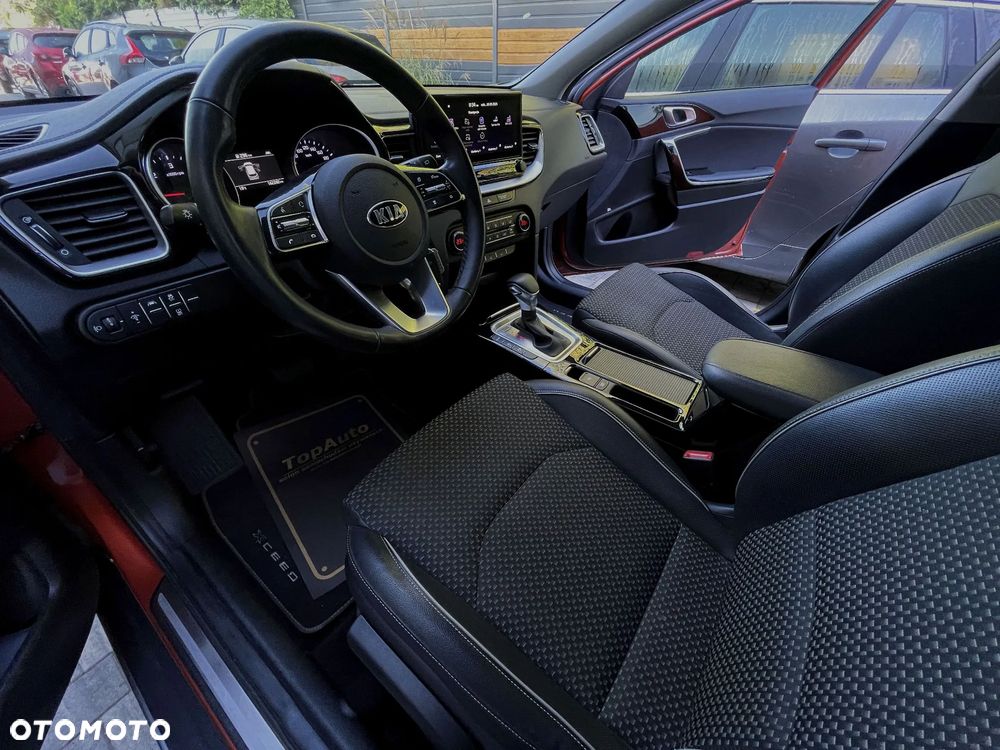 Kia XCeed 1.6 CRDi SCR L Business Line DCT - 18