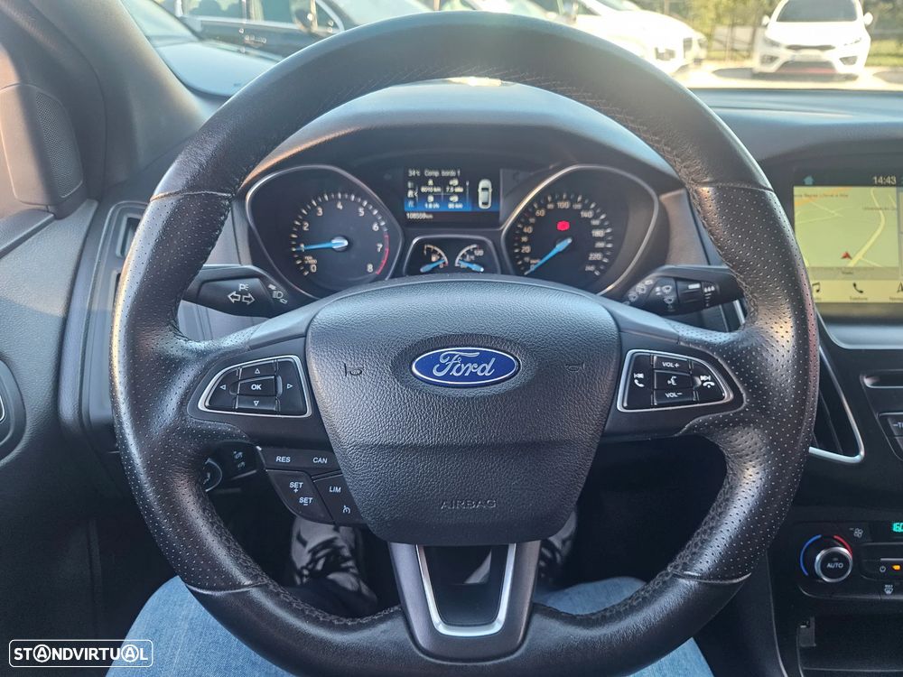 Ford Focus 1.0 EcoBoost ST-Line - 17