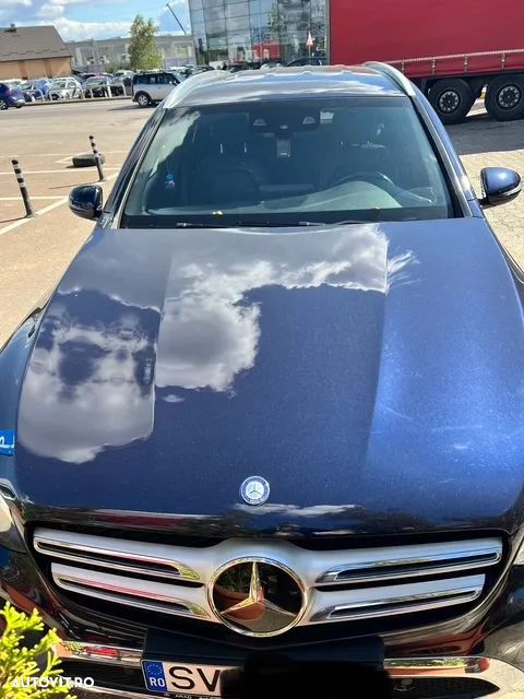 Mercedes-Benz GLC 220 d 4Matic 9G-TRONIC AMG Line - 4