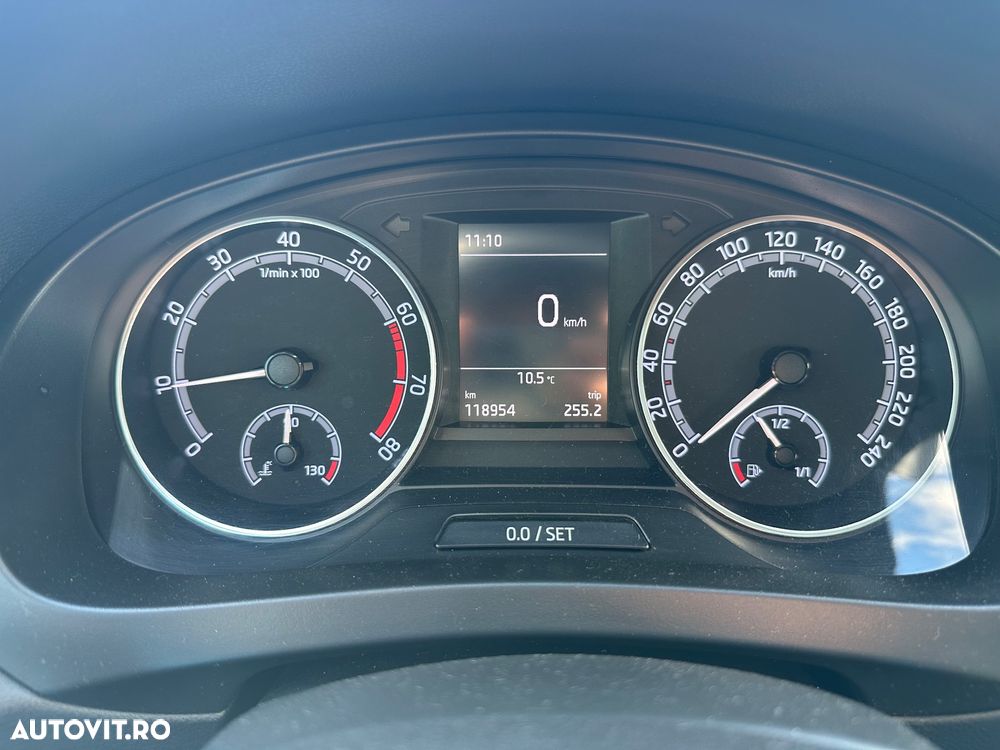 Skoda RAPID 1.0 TSI Ambition - 13