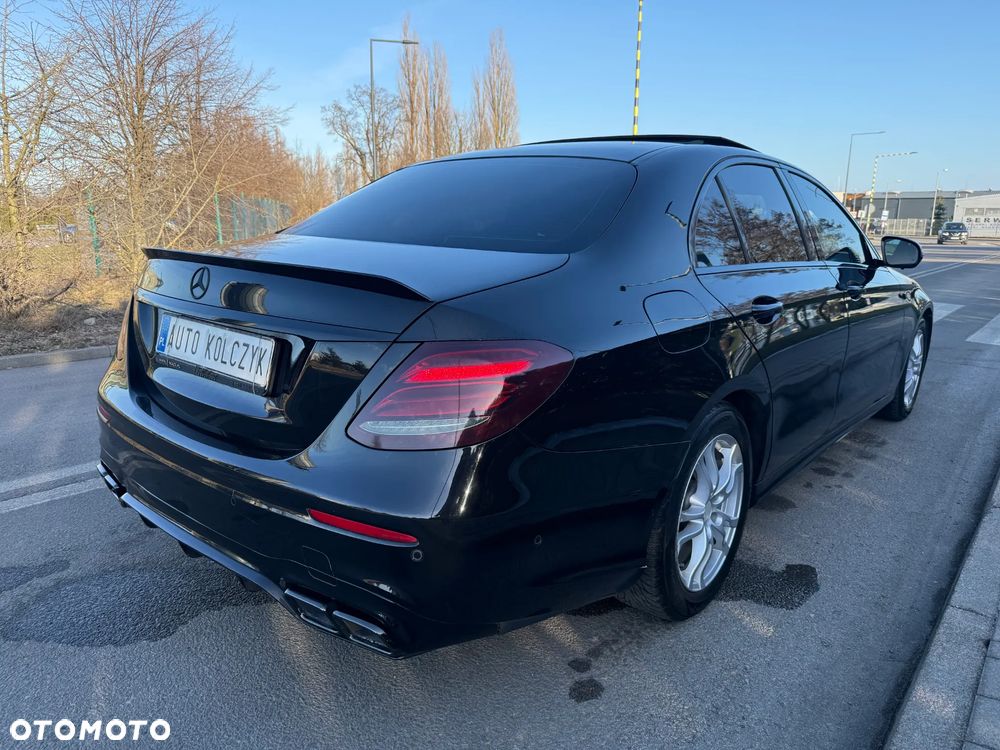 Mercedes-Benz Klasa E 220 d 4-Matic 9G-TRONIC - 5