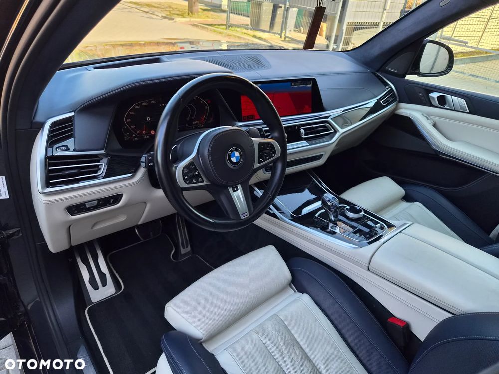 BMW X7 M50d sport - 11