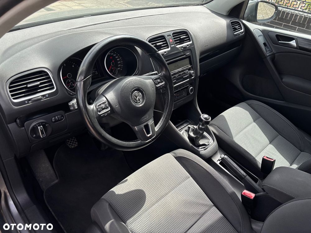 Volkswagen Golf 1.6 TDI DPF BlueMotion Technology Comfortline - 12