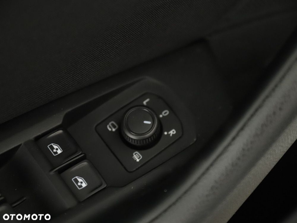 Volkswagen Passat - 20