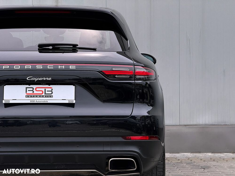Porsche Cayenne Tiptronic S Platinum Edition - 14