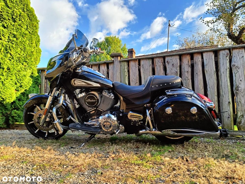 Indian Roadmaster - 9