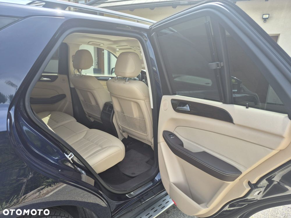 Mercedes-Benz GLE - 28