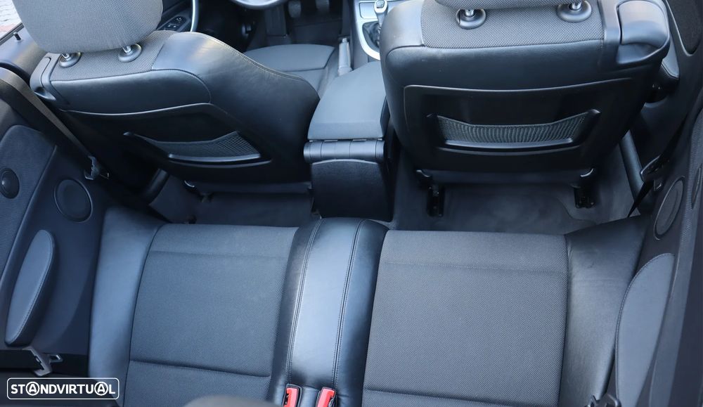 BMW 120 d DPF Edition Sport - 28