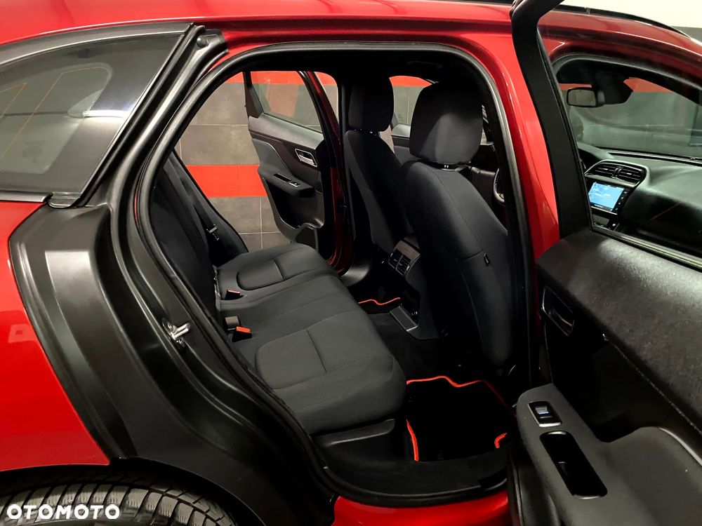 Jaguar F-Pace - 23