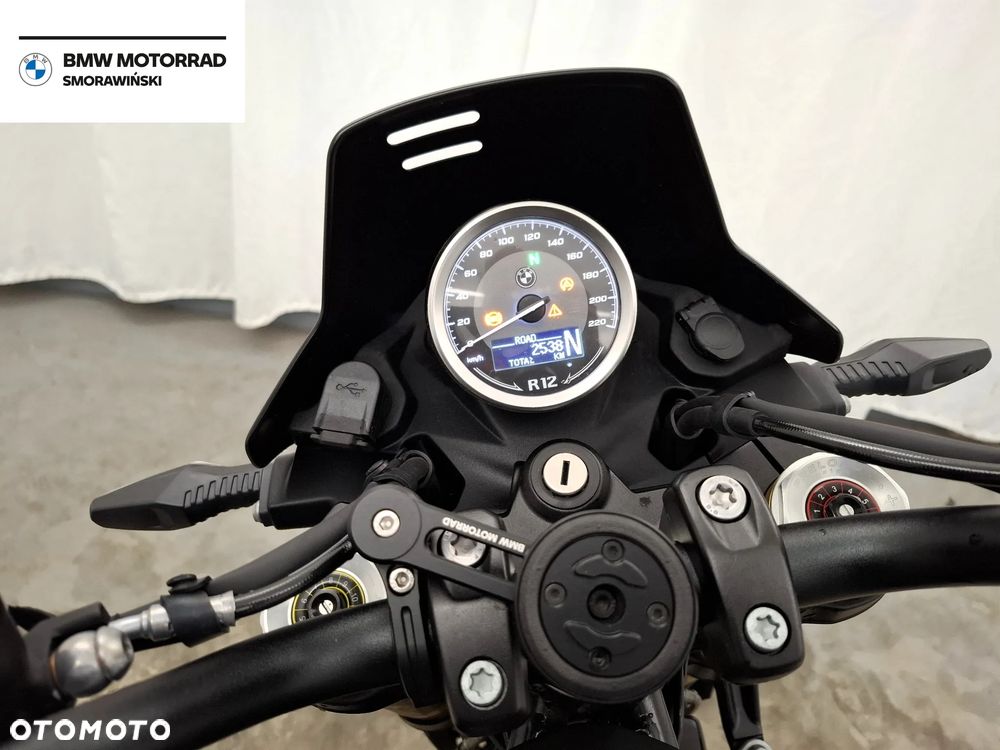 BMW R - 12