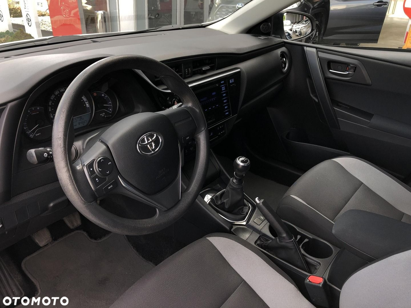 Toyota Auris 1.33 VVT-i Active - 13