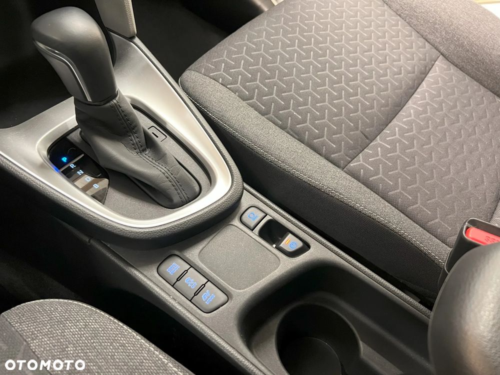 Toyota Yaris Cross Hybrid 1.5 Comfort - 16
