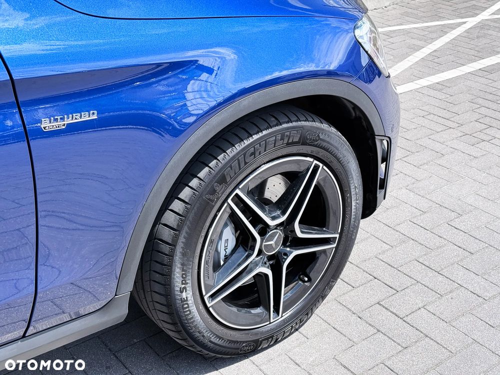 Mercedes-Benz GLC - 12